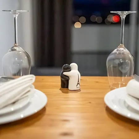 Modern In With 2 Bedrooms تولوز