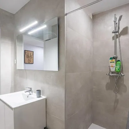 Modern In With 2 Bedrooms Toulouse