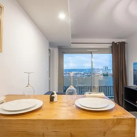 Modern In With 2 Bedrooms Daire Toulouse