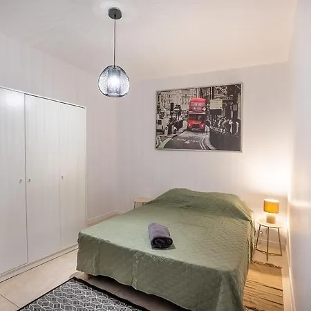 Modern In With 2 Bedrooms Toulouse