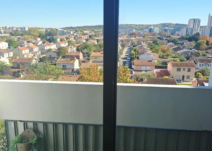 Daire Modern In With 2 Bedrooms *