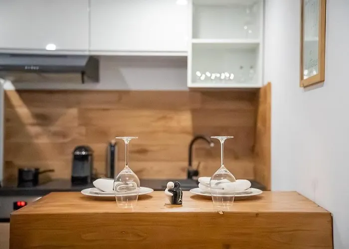 Modern In With 2 Bedrooms