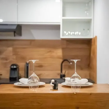 Modern In With 2 Bedrooms